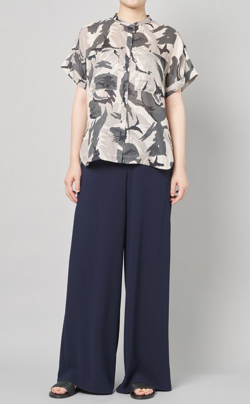 迷彩リネンクルーネックシャツ