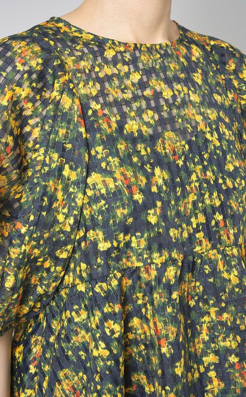 パフスリーブフレアチュニック