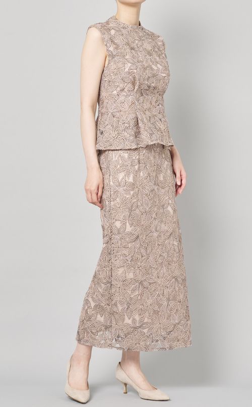 コードレースペプラムブラウス