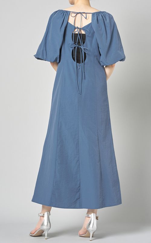 オフショルダーパフスリーブワンピース