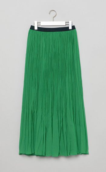 プリーツスカート