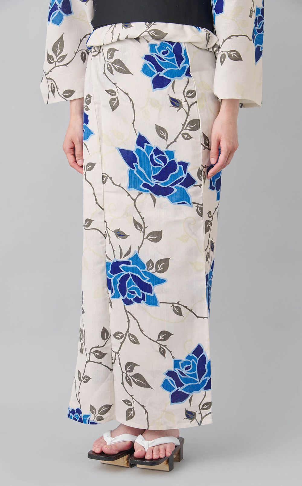 浴衣ブルーローズ