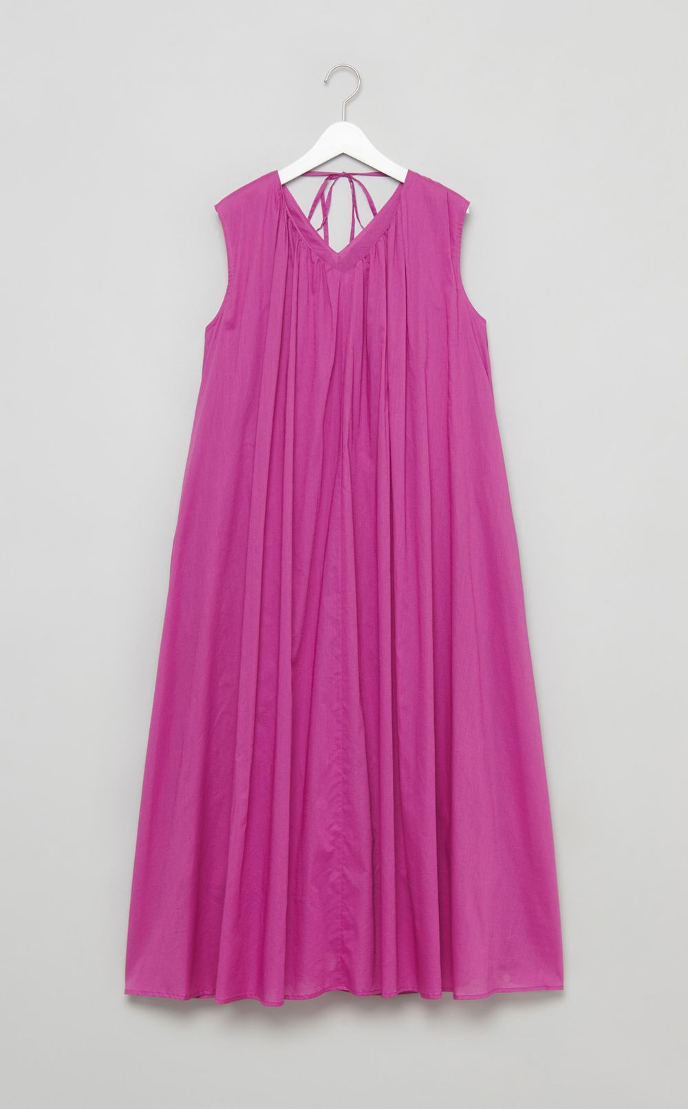 Vネックシアーローンワンピース