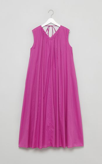 Vネックシアーローンワンピース