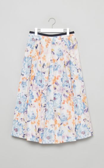 フラワープリントタックスカート