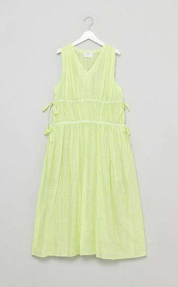 Vネックギャザーワンピース