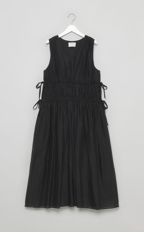 Vネックギャザーワンピース