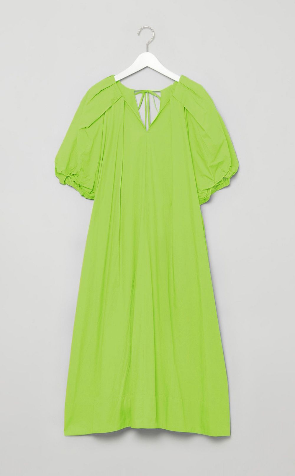 バックリボンタックコクーンワンピース