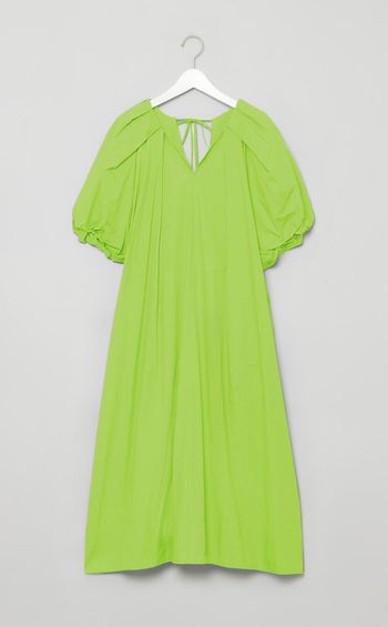 バックリボンタックコクーンワンピース