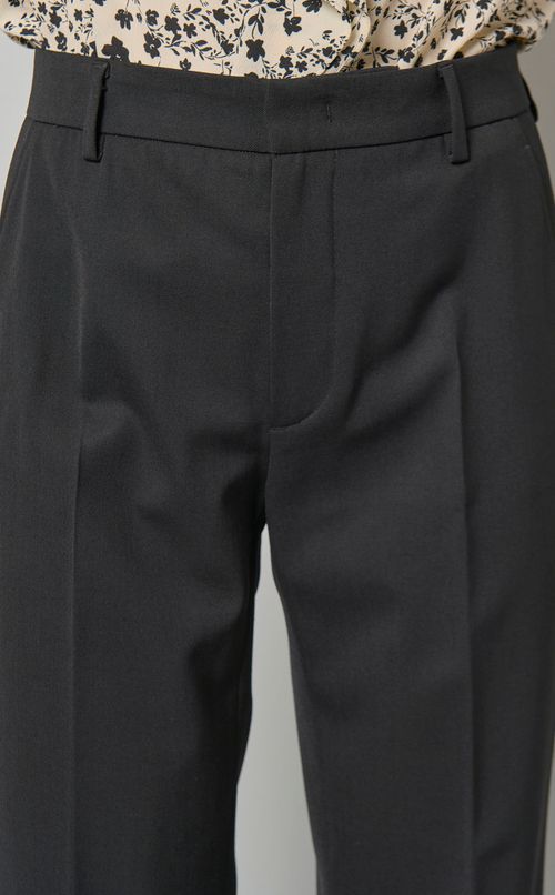 ウエストゴムセンタープレスパンツ