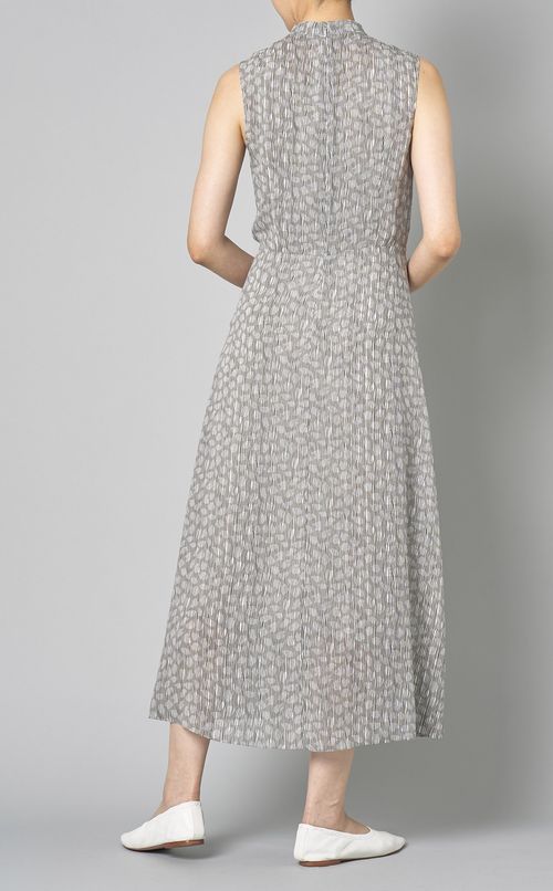 リーフプリントタックワンピース