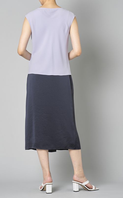 ドレープネックショートスリーブブラウス