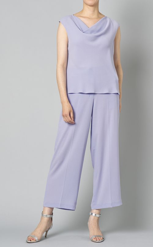 ドレープネックショートスリーブブラウス