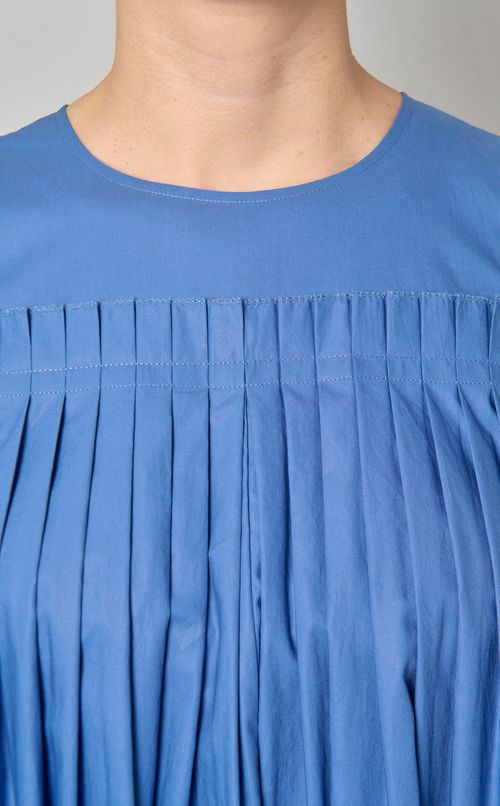 フロントタックノースリーブワンピース