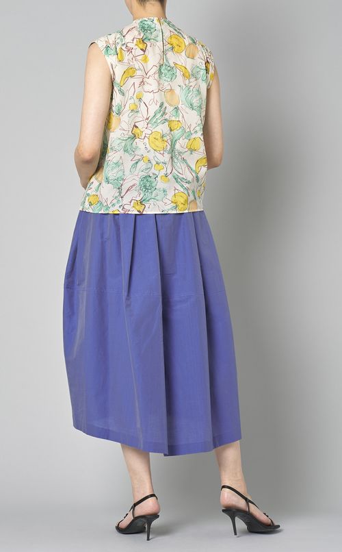 フラワーギャザーネックブラウス