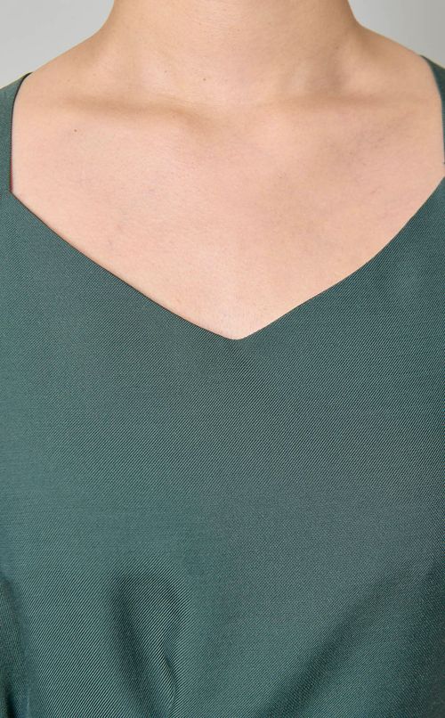 キャミソールブラウス