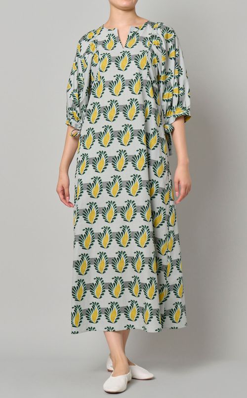 プリントギャザースリーブドレス