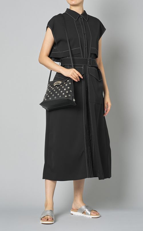 IDソフトレザースタッズショルダーバッグ