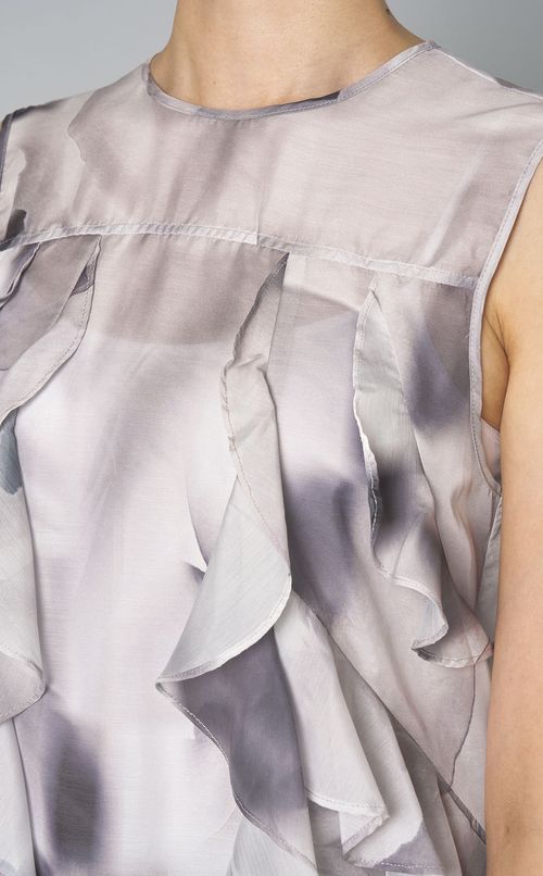 フリルシアーチュニックブラウス