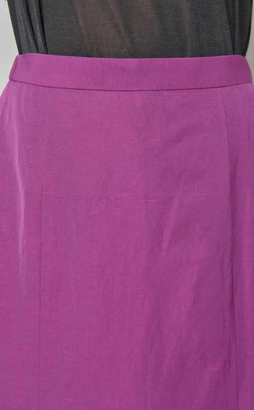 トリアセミディフレアスカート