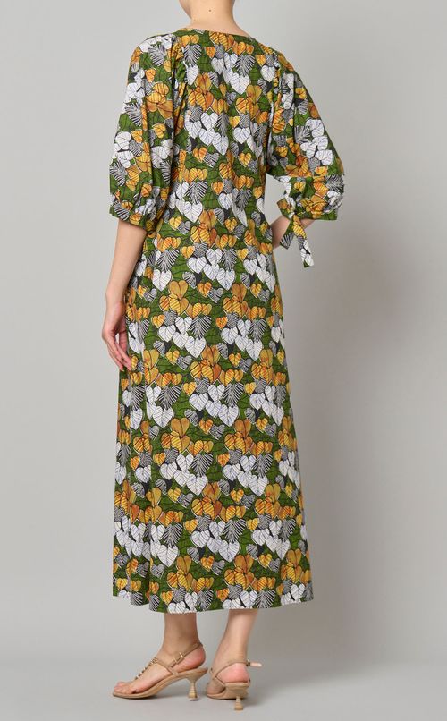 プリントギャザースリーブドレス