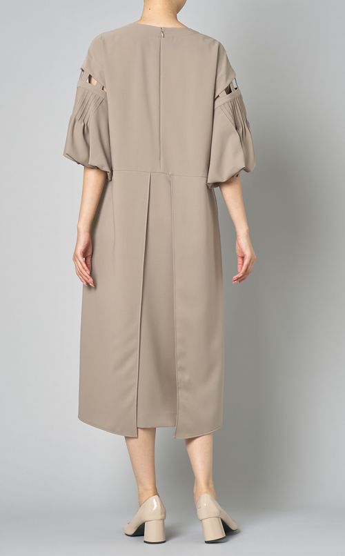 バルーンスリーブキーネックワンピース