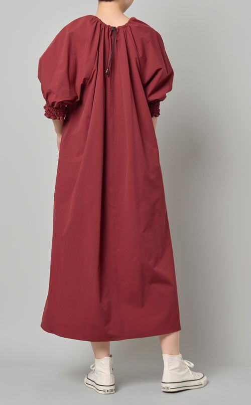 タフタギャザーサックワンピース