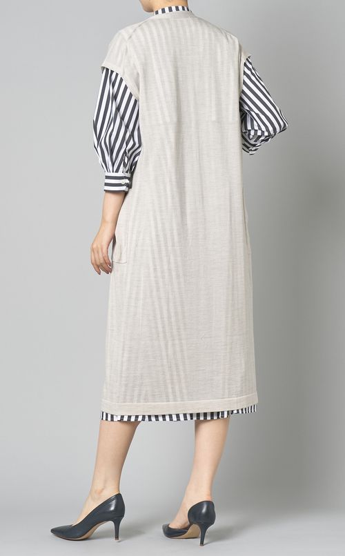 Vネックニットロングジレ