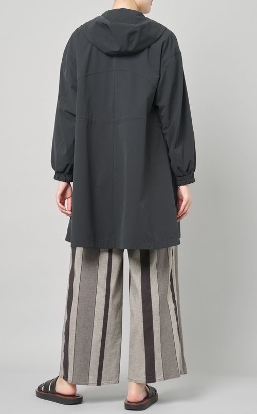 フーディライトミディブルゾン