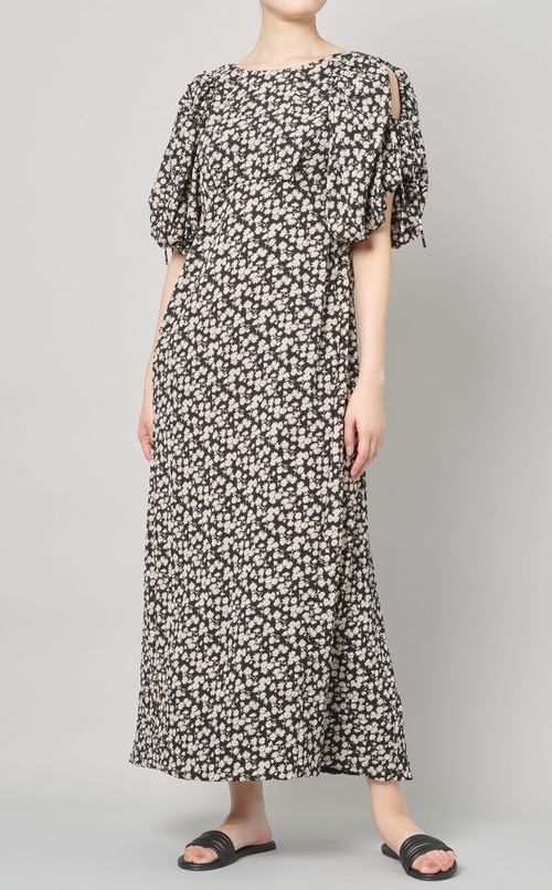 フラワープリントワンピース