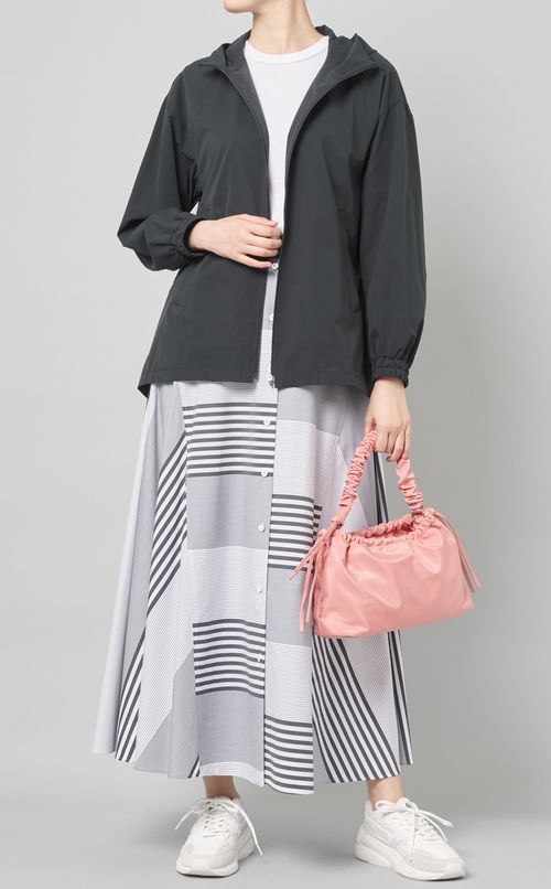 スタンドネックフーディブルゾン