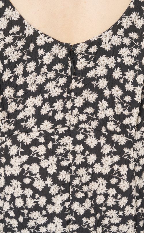 フラワープリントワンピース