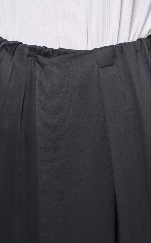 アシンメトリーロングスカート