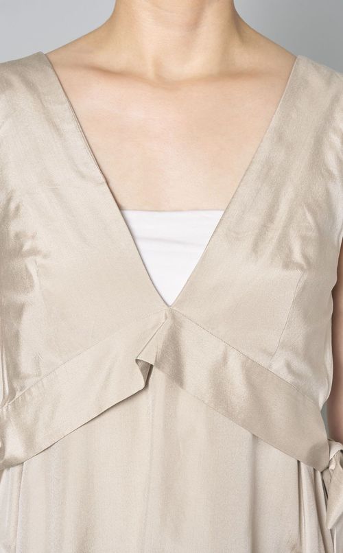 Vネックレイヤードロングワンピース