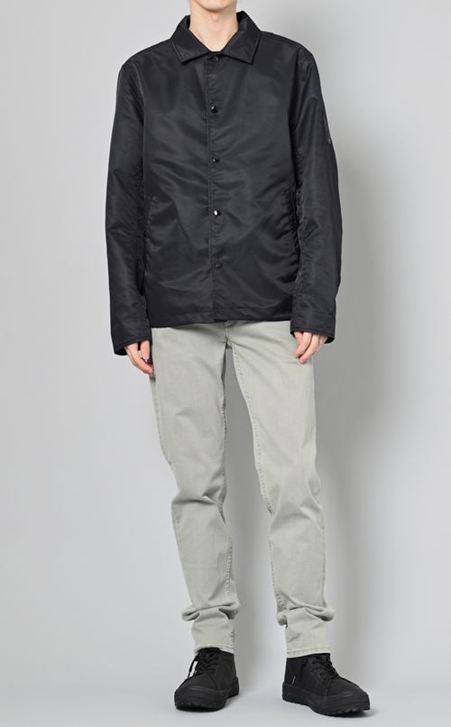 ナイロンコーチジャケット