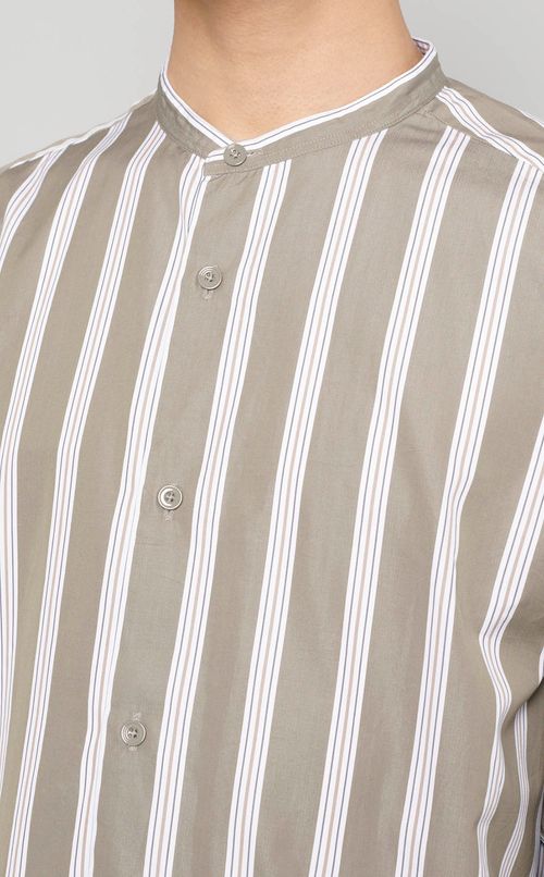 ストライプバンドカラーシャツ