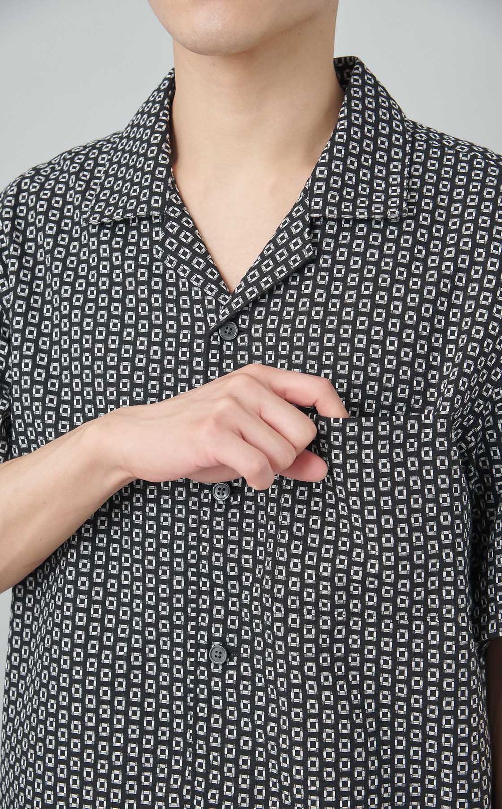 コットンプリントオープンカラーシャツ