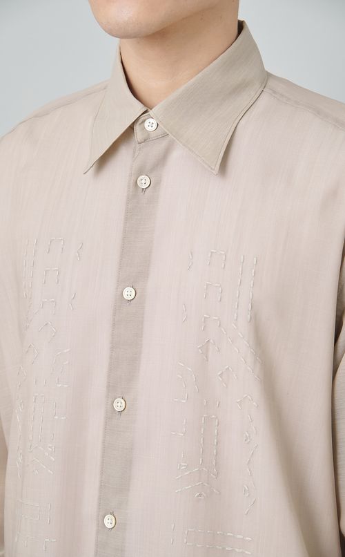 エンブロイダリーレギュラーカラーシャツ