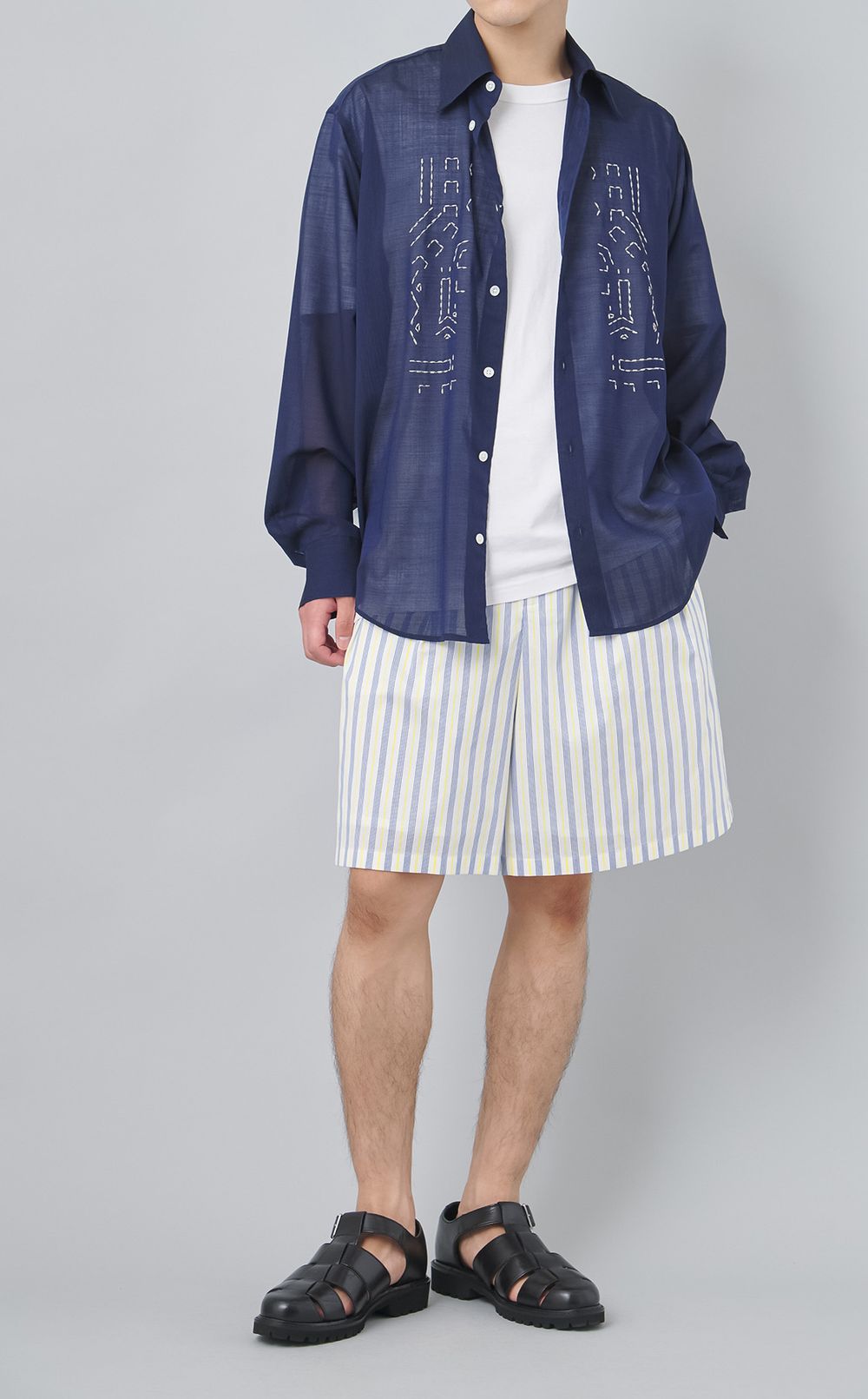 エンブロイダリーレギュラーカラーシャツ