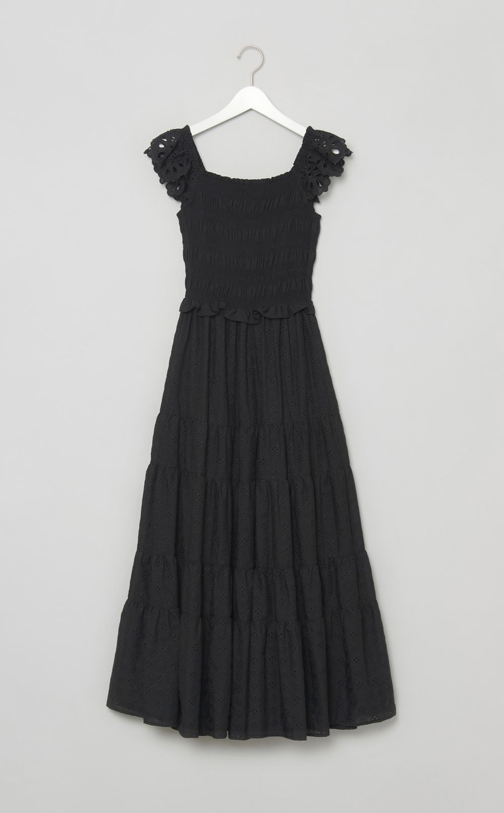 モノグラムエンブロイダリードレス