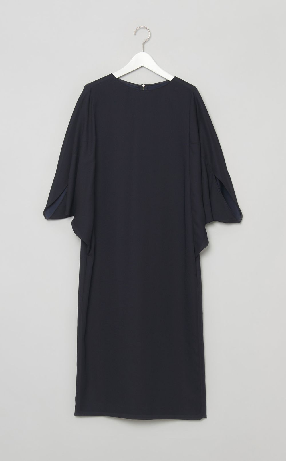 バックサテンドルマンスリーブワンピース