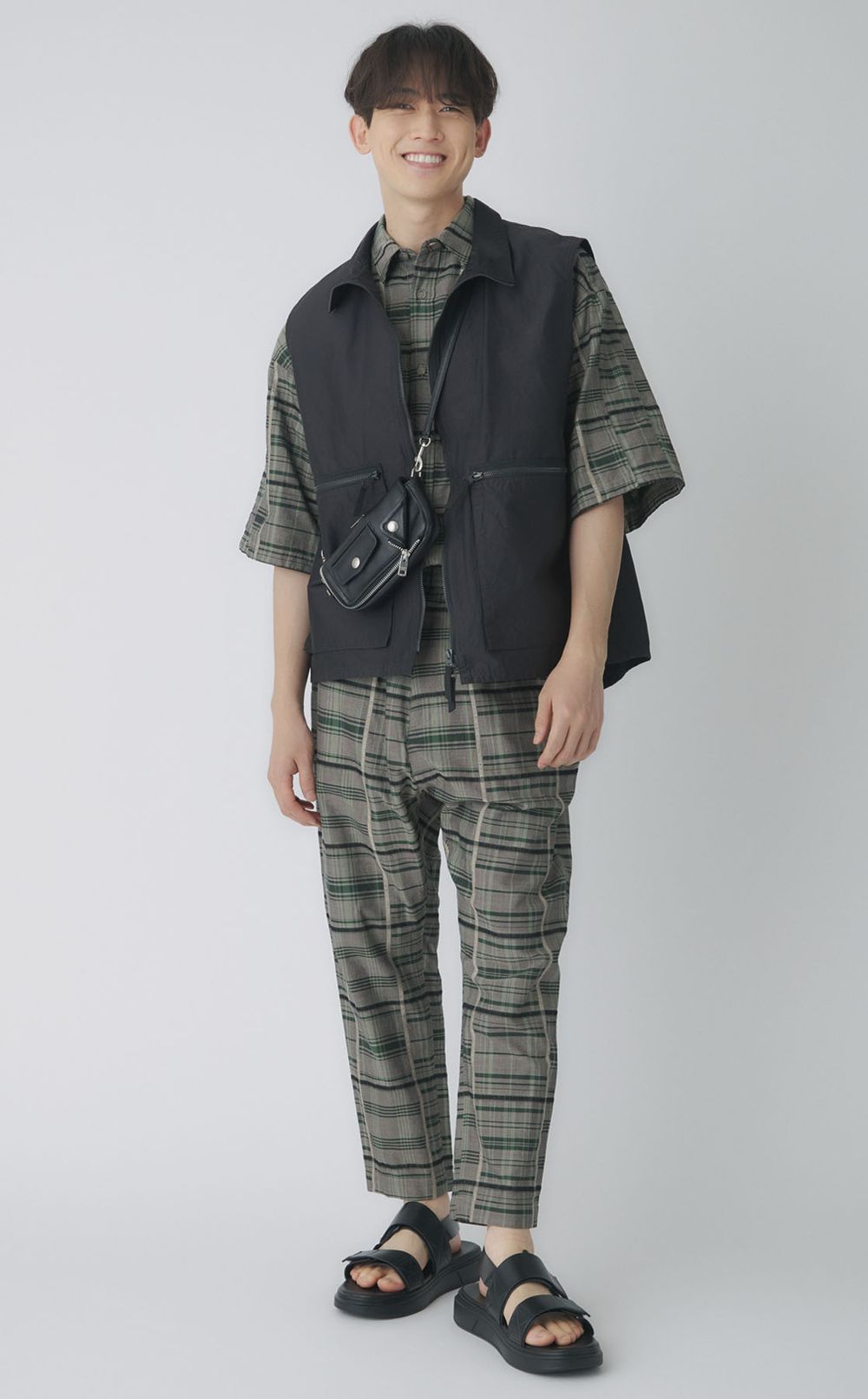 チェックジャガードテーパードパンツ