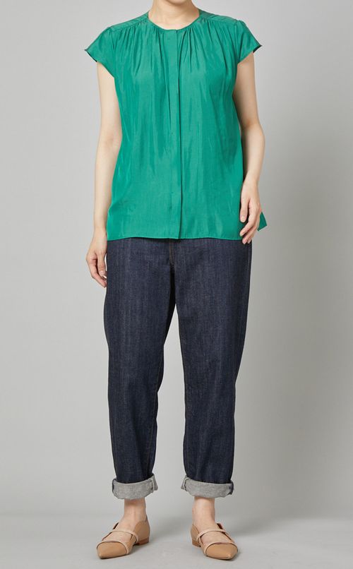 フレンチスリーブギャザーブラウス