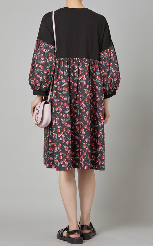 チェリープリントフレアワンピース