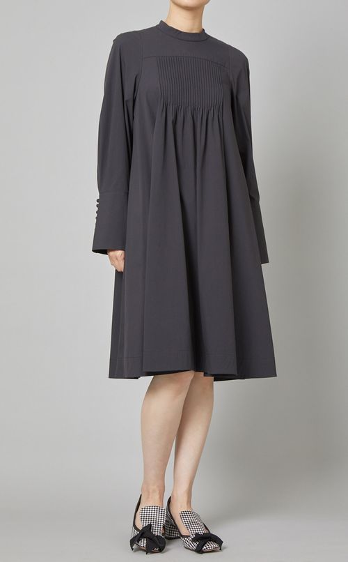 フロントタックフレアワンピース