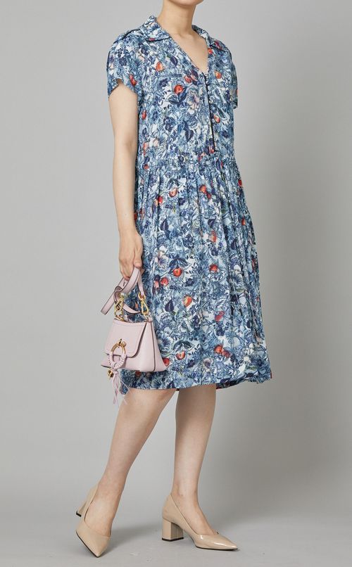 フラワープリントフレアワンピース