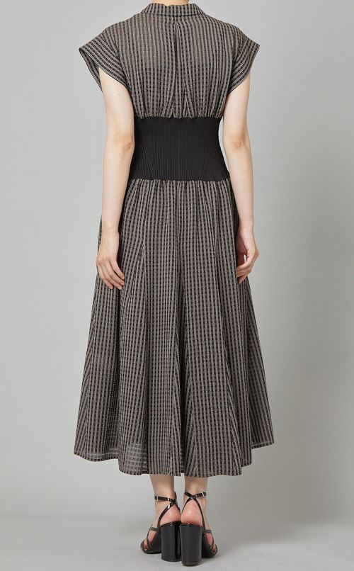 ウエストリブニットワンピース