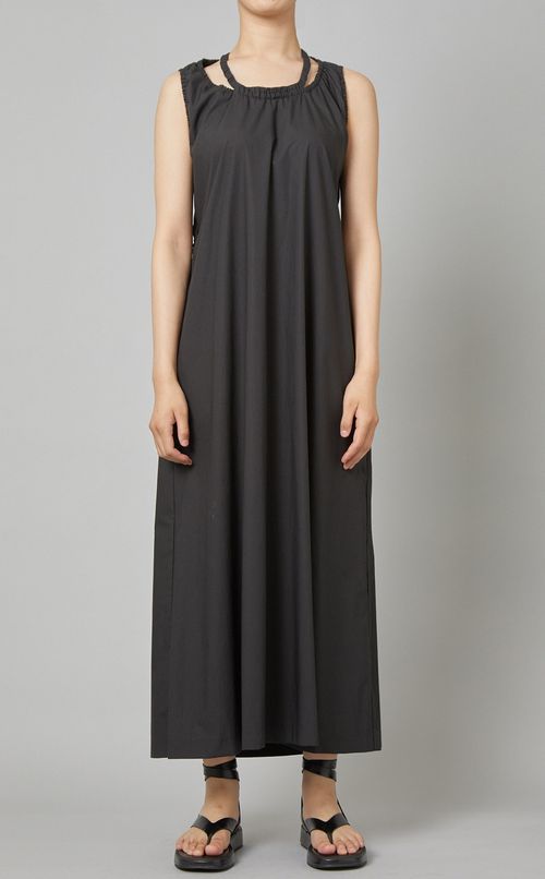 バックデザインギャザードレス