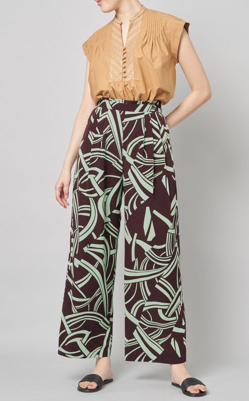 プリントタックセミワイドパンツ