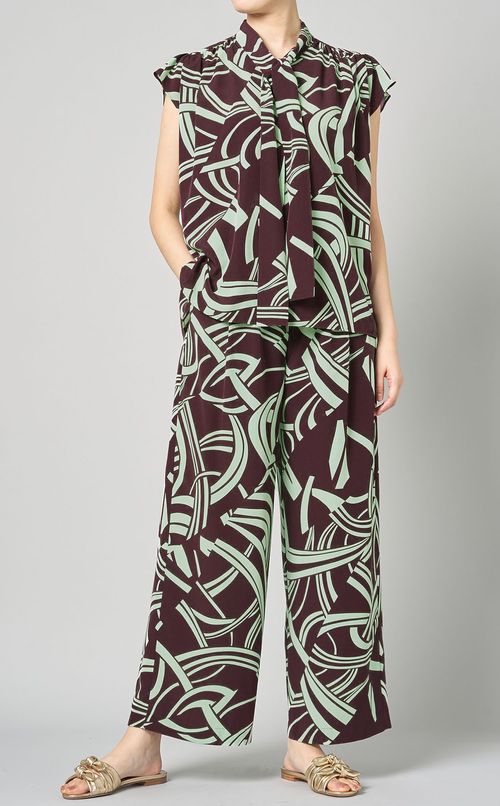 プリントタックセミワイドパンツ